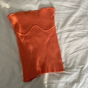 orange top